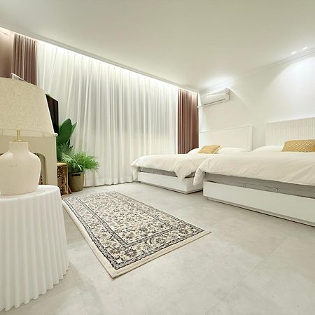 Oasis Apartment Seoul Bagian luar foto