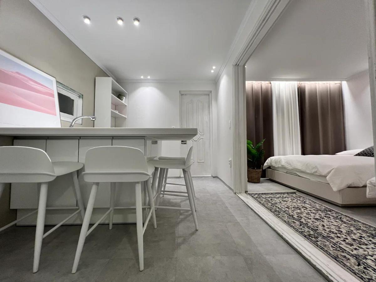 Oasis Apartment Seoul Bagian luar foto