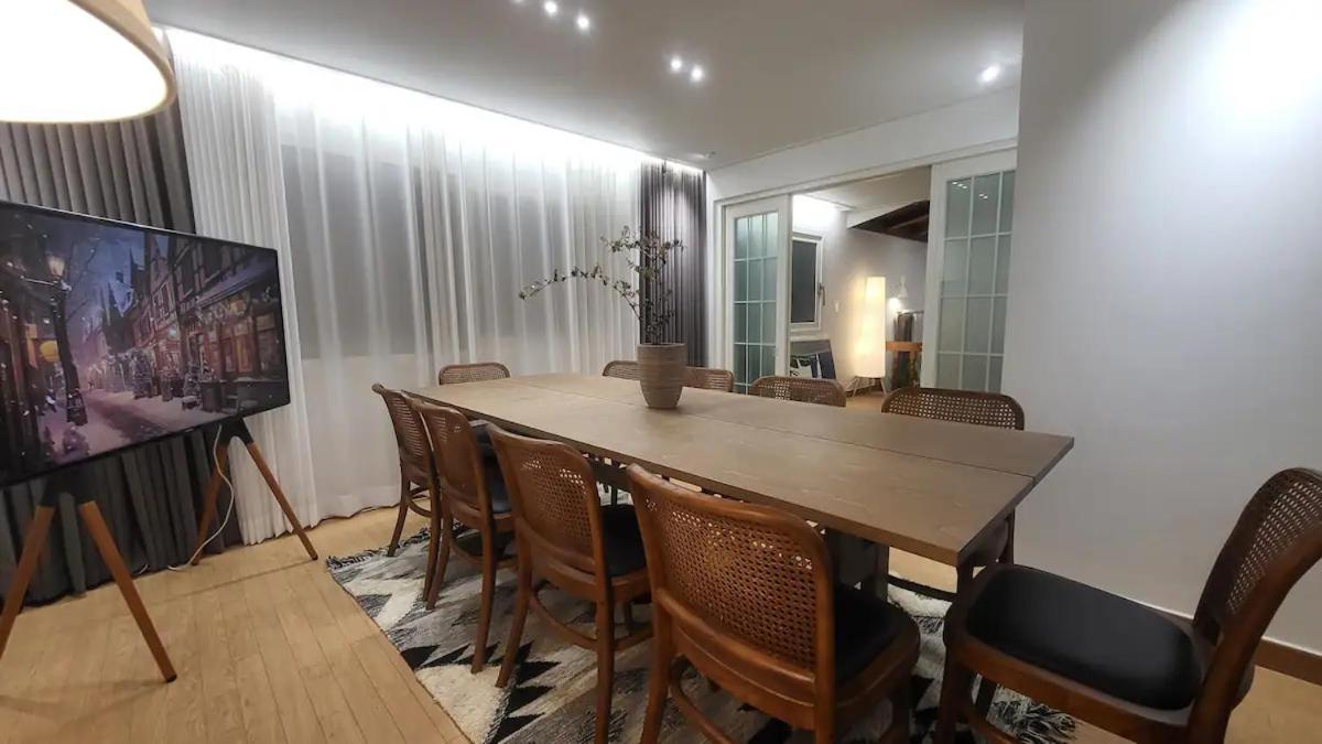 Oasis Apartment Seoul Bagian luar foto